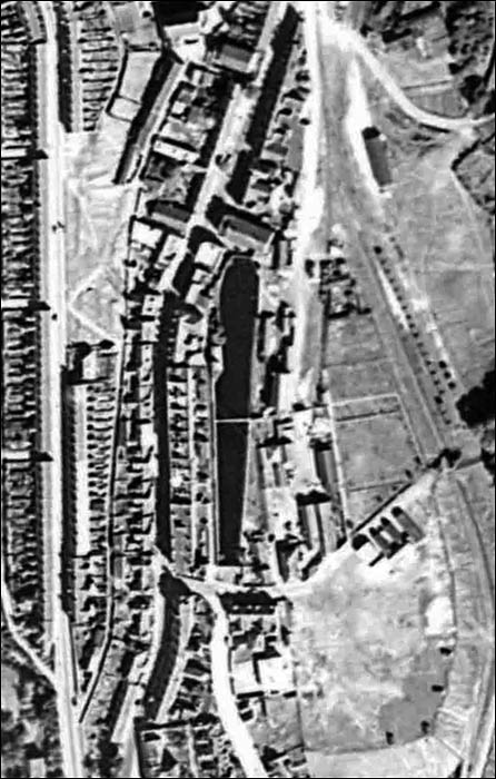 Aerial photo of Ebbw Vale in 1944 showing steelworks reservoir and Bethcar Street