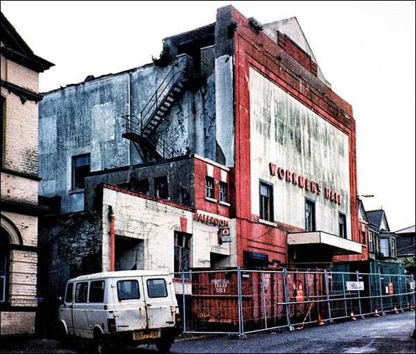 Tredegar Workmen's Hall in 1999