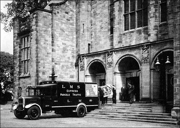 Photo of Bangor paintings van