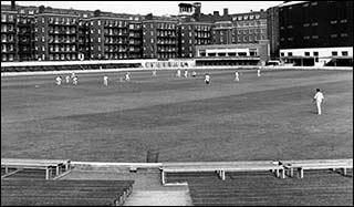 Photo of cricket match at Cardiff Arms Park in 1960