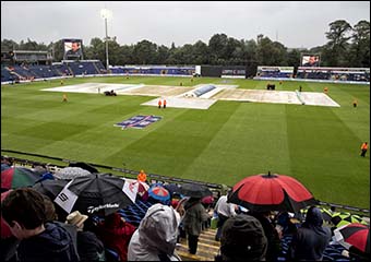 Photo of hover cover at Sophia Gardens during match