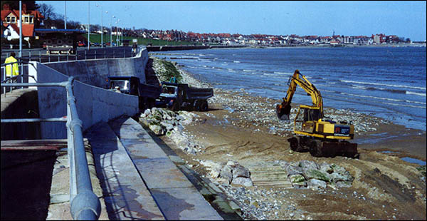colwyn_bay_sea_wall_repairs_1989