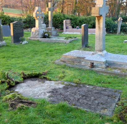 Grave stone of Wood Gibson family vault