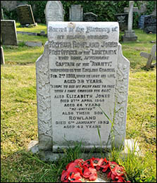 Photo of grave of Arthur Rowland Jones