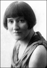 Portrait of noevlist Ethel Lina White