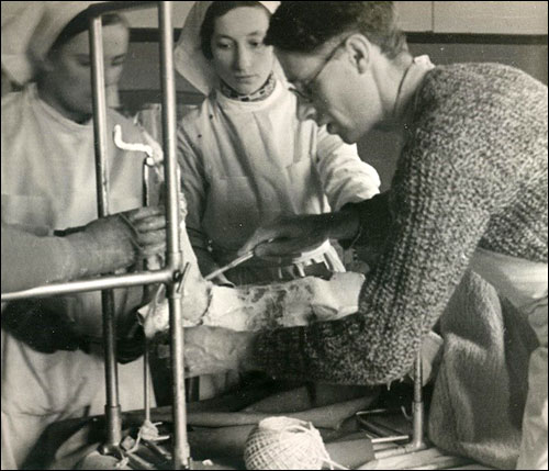 abertillery_thora_silverthorne_nurse_in_spain