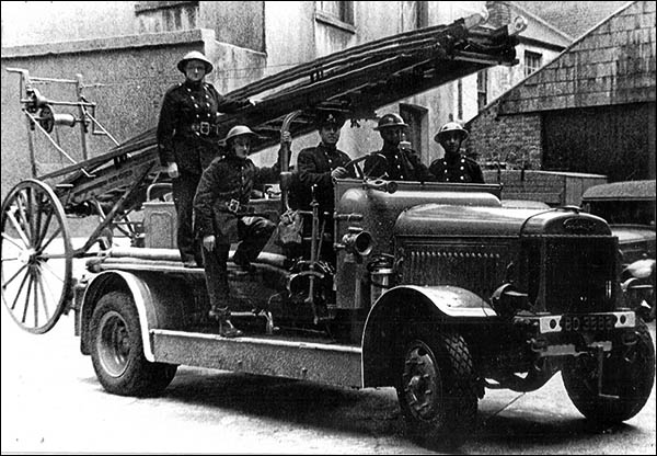 Photo of Alun R Edwards in fire engine crew