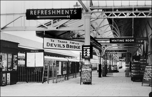 Old photo of Aberystwyth railway station