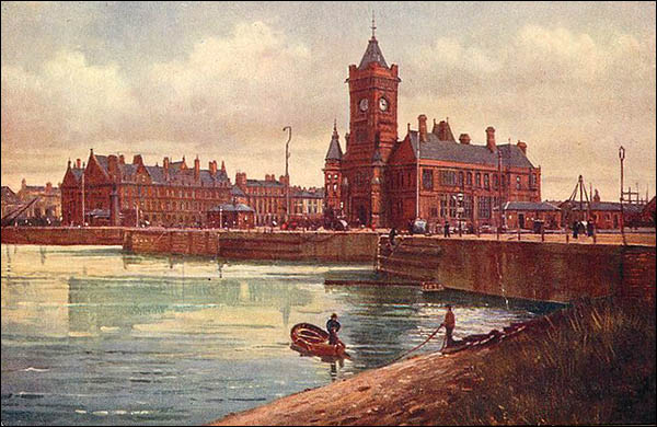 Picture of Cardiff Pierhead building c1904