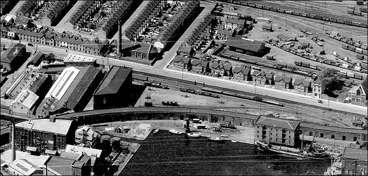 Aerial photo of LNWR warehouse and yard in 1956
