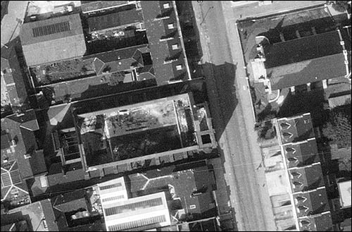 Aerial photo of Cardiff cathedral in 1948