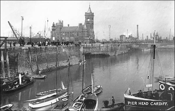 Photo of Cardiff Pierhead building c1905