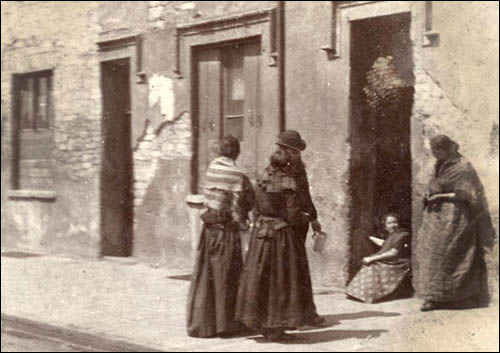 Old photo of women in the Tyndall Street area