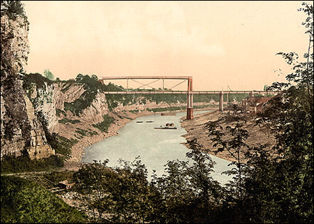 chepstow_tubular_bridge