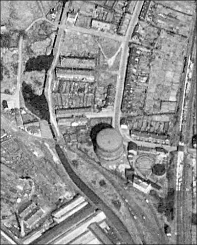 Aerial photo of Cwmbran gasworks in 1947