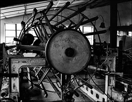 Photo of warping wheel at Melin Tregwynt