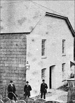 govilon_llanwenarth_chapel_1900