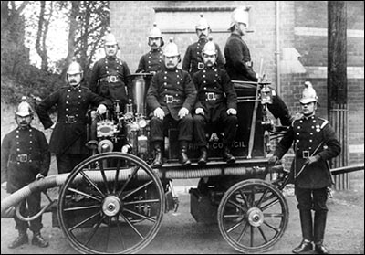hay_fire_brigade_1913