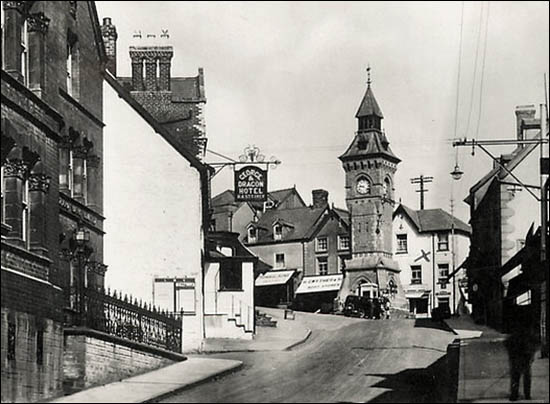 Photo of Broad Street, Knighton, in 1930s