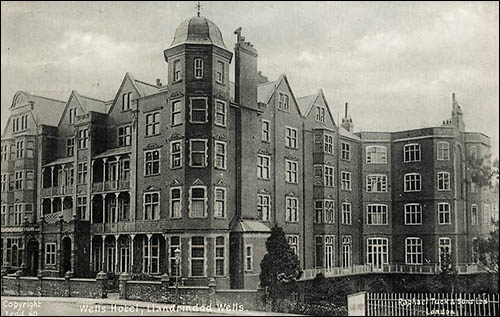 Old postcard of Ye Wells Hotel