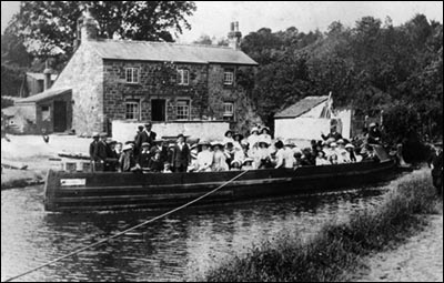 llangattock_canal_trip_1908