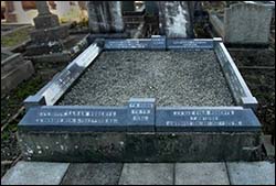 evan_roberts_family_grave