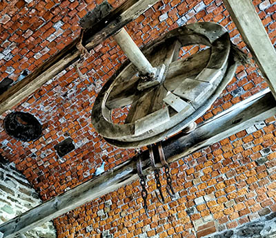 Photo of old pulley at Monmouth shambles