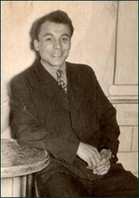 Photo of Roy Dickinson in demob suit