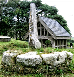Photo of Eglwys Gymyn preaching cross