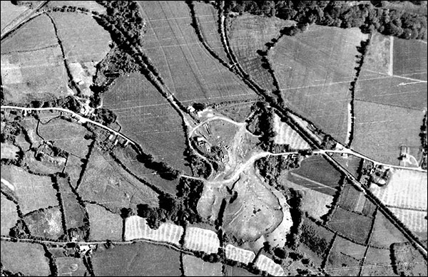 Aerial view of site of Bonville's Court Colliery site in 1946