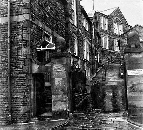 Old photo of lower entrance to Swansea workhouse