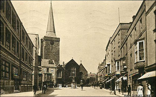 1920s postcard of Tudor Square and church