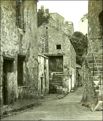 Photo of Tenby harbour warehouses 1890