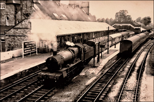Photo of Welshpool station in 1963