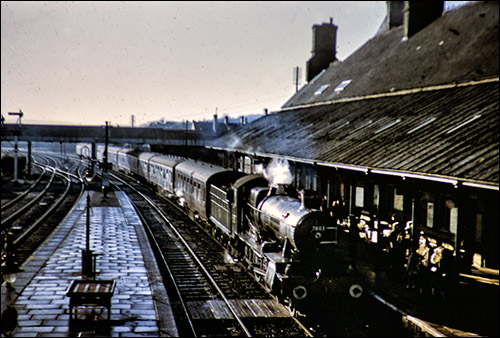 Photo of Welshpool station in 1965