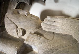 Photo of head of priest effigy