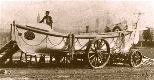 Photo of Aberdyfi lifeboat in Victorian period
