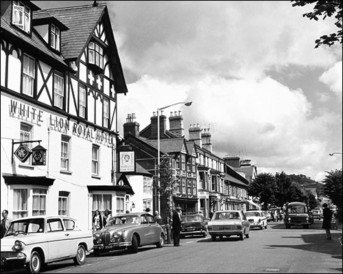 Photo of Bala and White Lion Royal Hotel in 1970