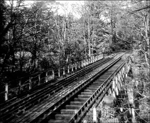 Old photo of Cegin railway bridge