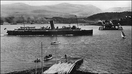 bangor_pier_from_anglesey