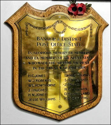 Photo of Bangor post office WW1 memorial
