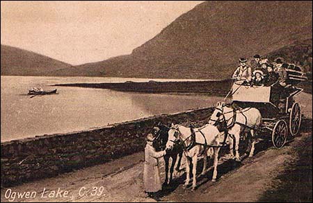 bethesda_omnibus_by_llyn_ogwen