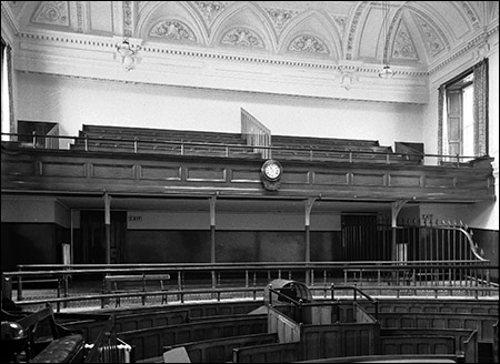 Photo of Caernarfon assizes court in 1950