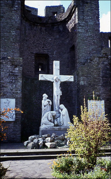 Photo of Calvary sculpture in Conwy c.1960s