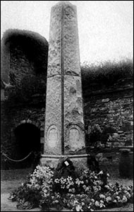 conwy_cenotaph_in_original_location