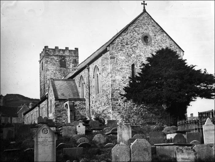Photo of Corwen church c.1875
