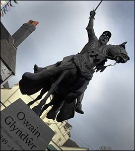 Statue of Owain Glyndwr in Corwen