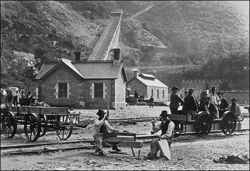 dinorwig_quarry_workers_and_incline
