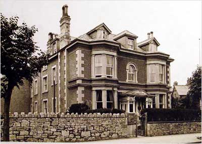 Old photo of Drummond hotel