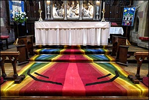 hawarden_church_rug_by_isla_gladstone